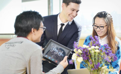 商務(wù)英語(yǔ) 專業(yè)場(chǎng)景下的產(chǎn)品信息與服務(wù)對(duì)話